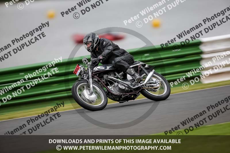 Vintage motorcycle club;eventdigitalimages;mallory park;mallory park trackday photographs;no limits trackdays;peter wileman photography;trackday digital images;trackday photos;vmcc festival 1000 bikes photographs